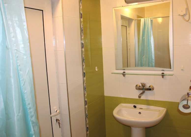 Дава се под наем Двустаен апартамент в София, Център - 55 кв.м за 430 € - Снимка #8