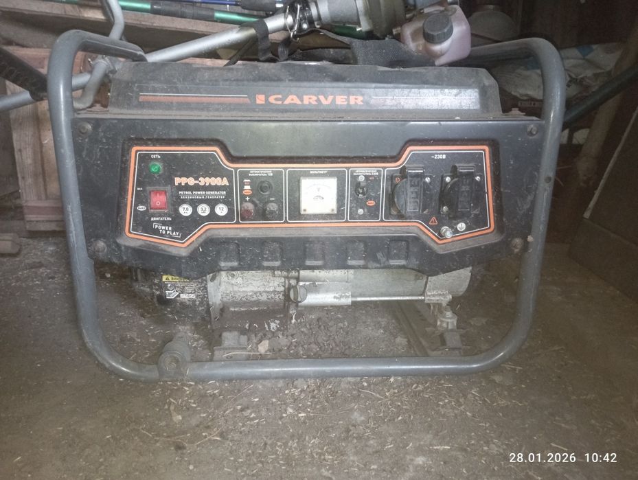 Бензиновый генератор