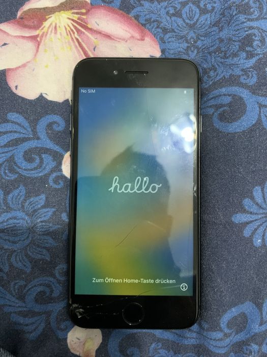 Продам Iphone 8 64GB