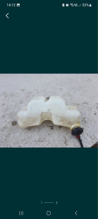 Rezervor tractoras gazon.