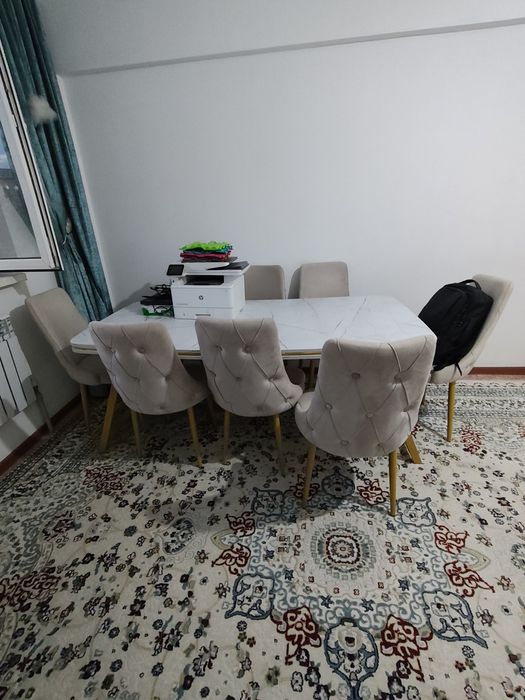 Продам Стол + 8 стульев
