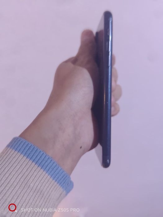 iPhone Xr продаеться