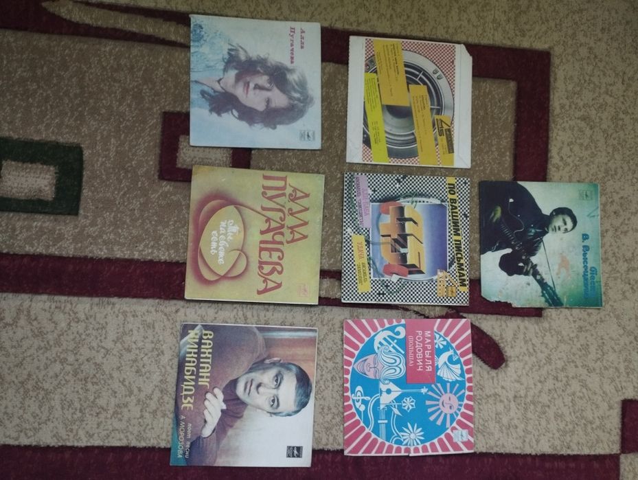 Виниловые пластинки разные