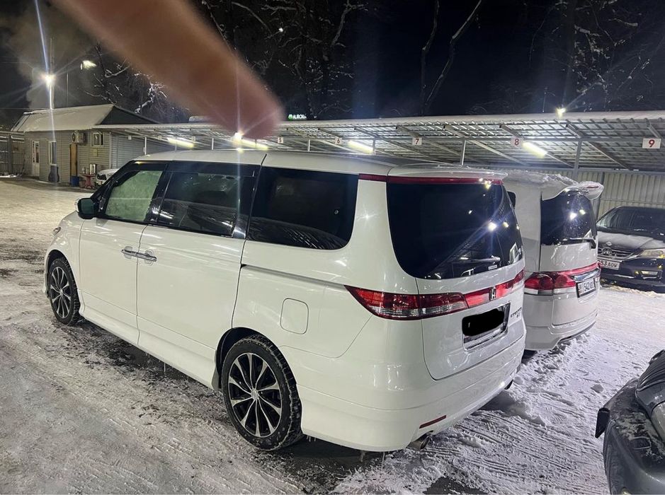 Минивэн такси в горы дача 7 мест