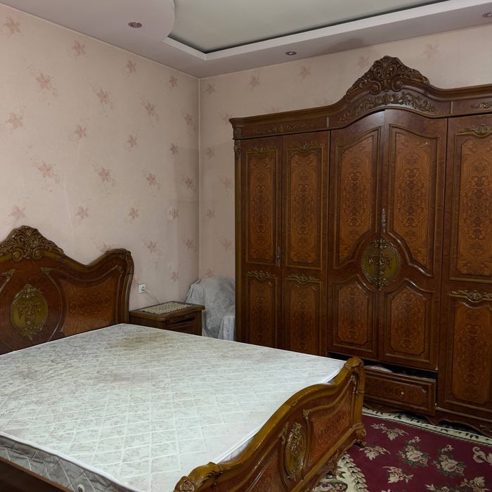 Spalni mebel sotiladi holat zor