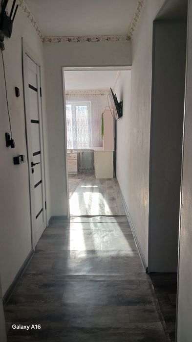 Продам 2 комнатную квартиру.