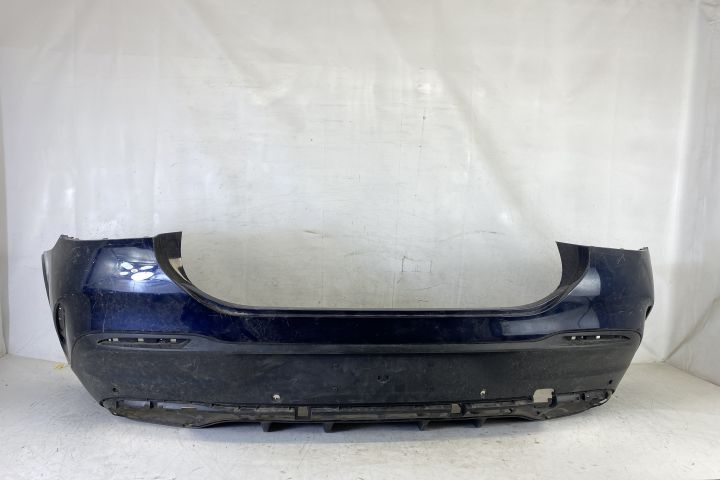 Оригинална задна броня със сензори и престилка в добро състояние Мерце