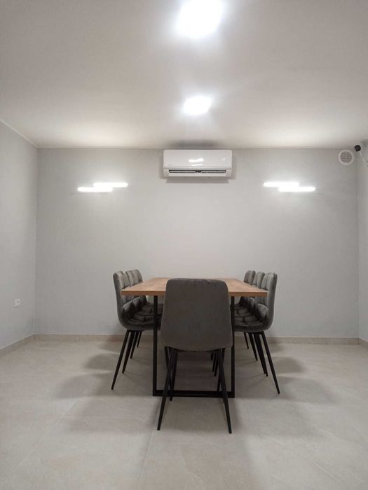 Spatii birouri  intre  40/100/185 mp cu parcare privată!