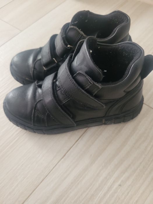 Ghetute negre de copii, din piele, marime 32