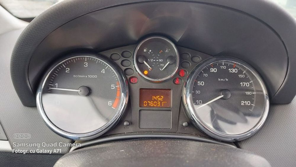 CD player Peugeot 207 2006 HATCHBACK 1.4 HDI