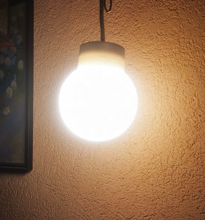 veche lampa comunism glob opalina si veioza vintage abajur floare lumina variabila