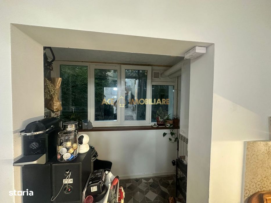 3 Camere de inchiriat | Crangasi | Metrou | Centrala |  Bloc anvelopat