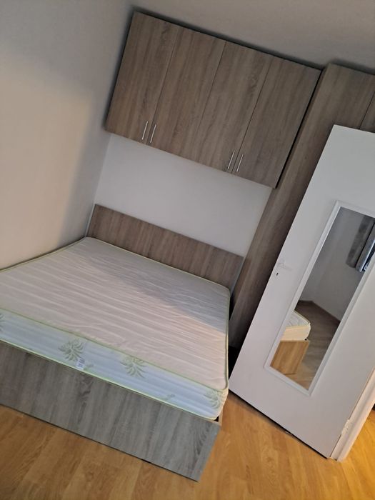 Inchiriez apartament