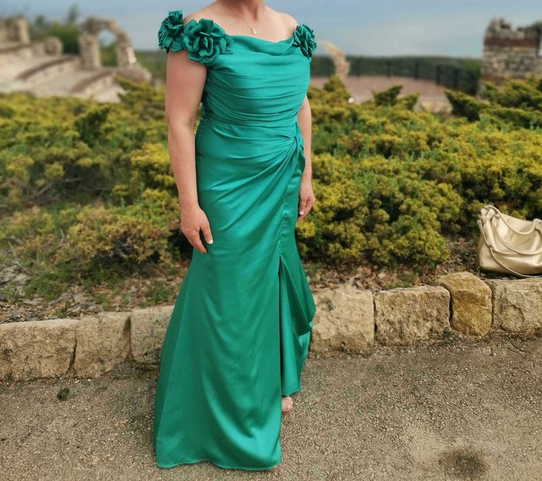 Oфициална рокля зелена.