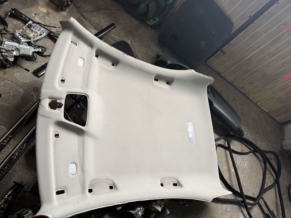 Interior mercedes c 2005 limuzina