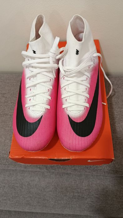 Ghete de fotbal Nike Mercurial Superfly – Noi / Impecabile (Mărimea 36.5) + Cutie