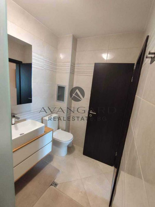 Продава се Многостаен апартамент в Пловдив, Кършияка - 157 кв.м за 3797 €/кв.м - Снимка #9