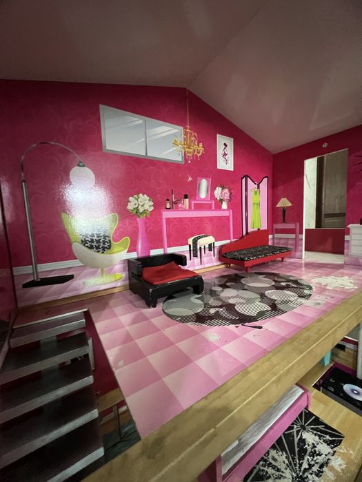 Дом для кукол барби