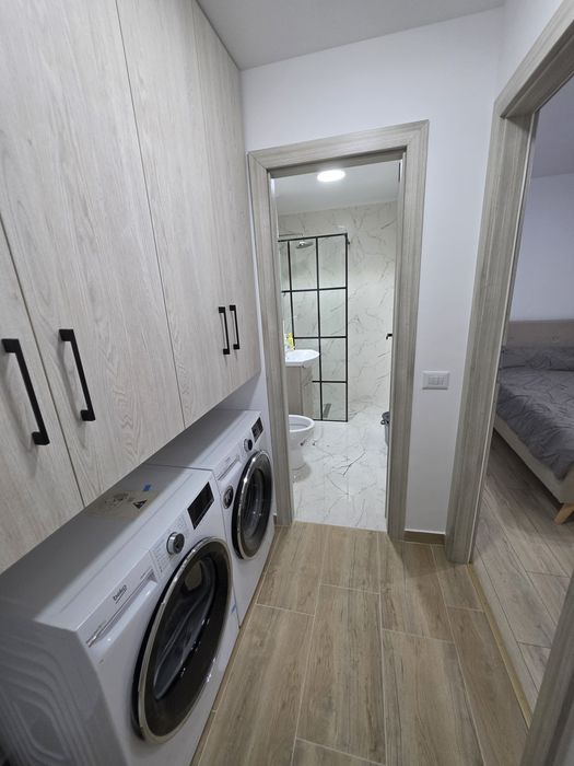Vând apartament cu 3 camere