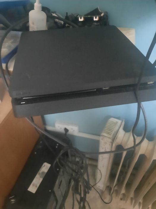 Продаётся телевизор с ps 4 slim 1tb