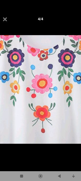 Футболка с цветочным принтом и рукавами «летучая мышь»