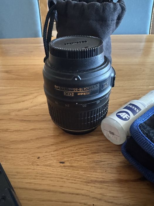 Фотоапарат Nikon D3000