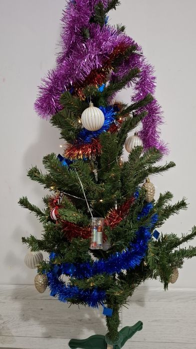 Продам ёлку ёлка