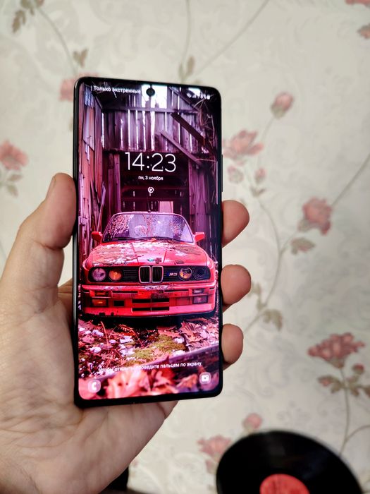 Продам Самсунг S10 LITE