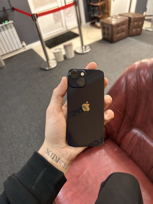Продам Iphone 13 mini