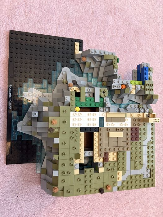 LEGO® Harry Potter™- Castelul Hogwarts™ si imprejurimile 76419, 2660 piese