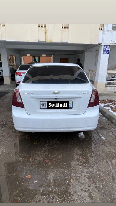 Lacetti 1.6 mator sotiladi
