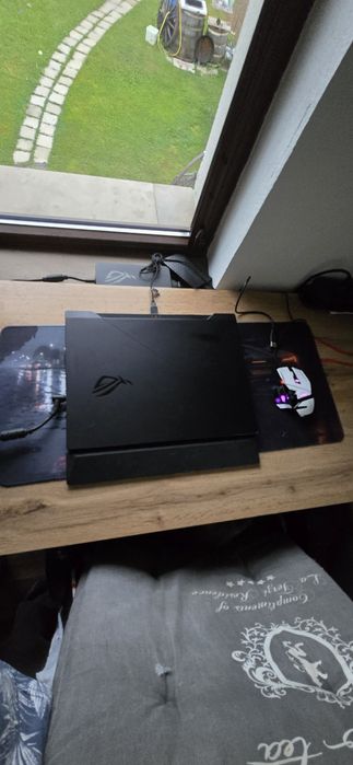 Геймърски звяр ASUS ROG Zephyrus Duo 15 SE – Две нива на мощност!