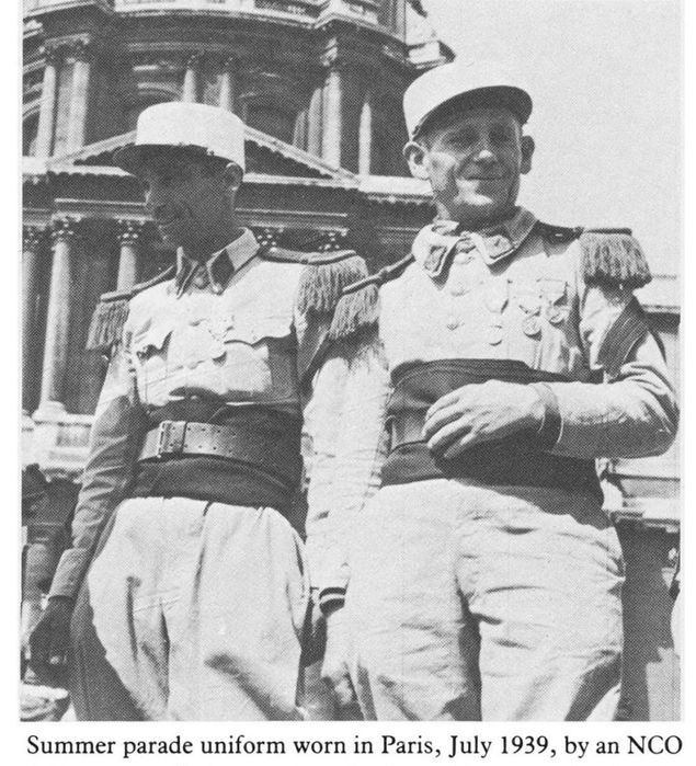 Chipiu sapca Legiune legionar si epoleti