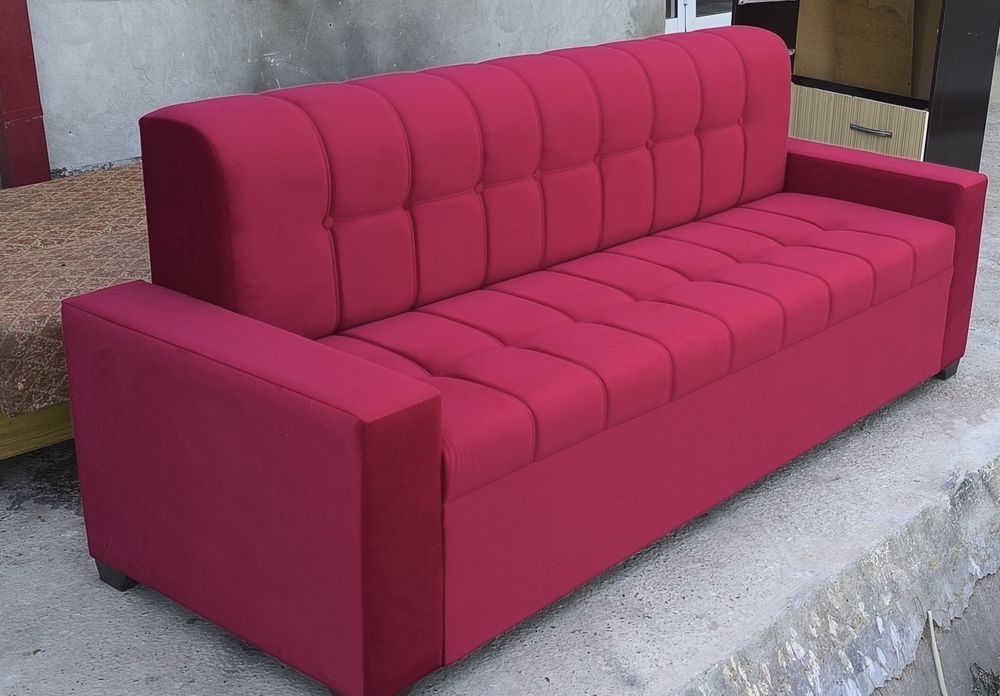 Divan sotiladi matiriali moyshi