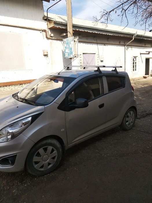 Spark mashinasi sotiladi