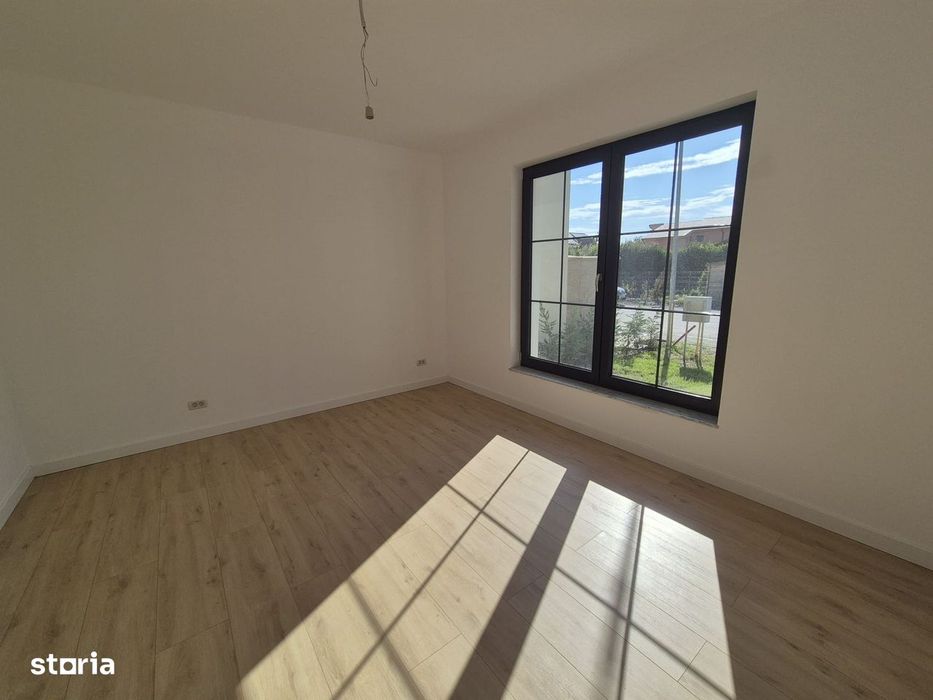Casă nouă, la sol, 160 mp, teren 420 mp, Via Carmina, comision 0%