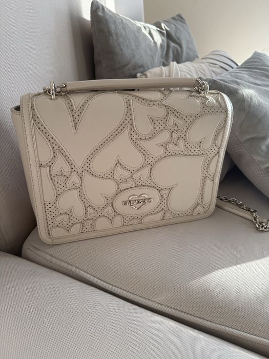 Чанта moschino бежова