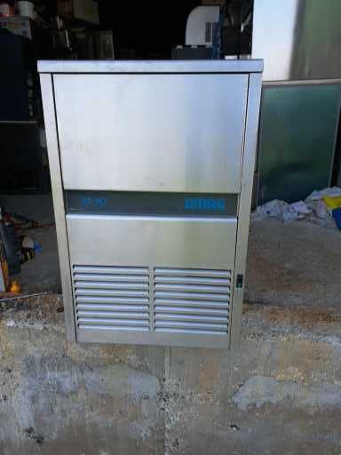 Професионален Ледогенератор Brema