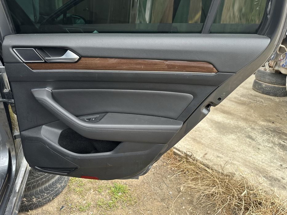 Trimuri iluminate aluminiu mahon Vw Passat B8 break combi variant 2015-2023