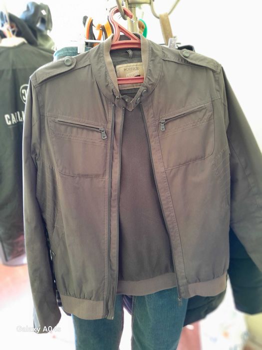 Продается мужская куртка