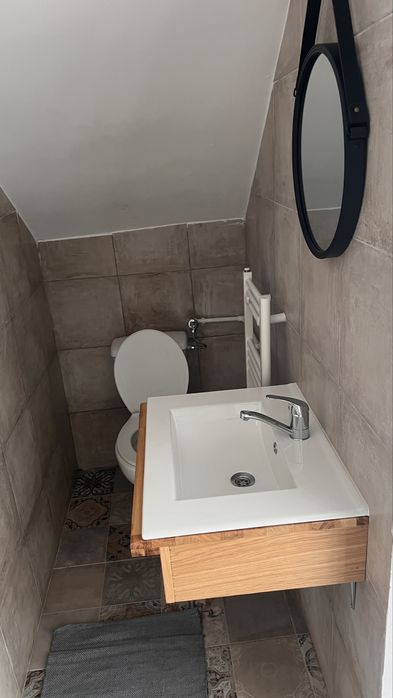 Vand apartament cu o camera sau spatiu birou