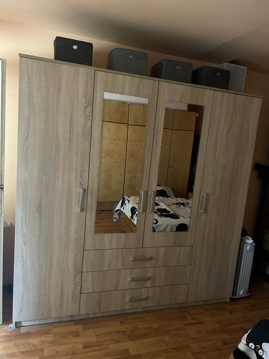 Vând canapea+fotolii Staer