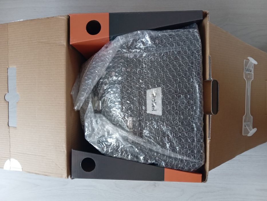 Продавам мулти скенер Rollei PhotoDiaFilmScanner PDF-S 240 SE