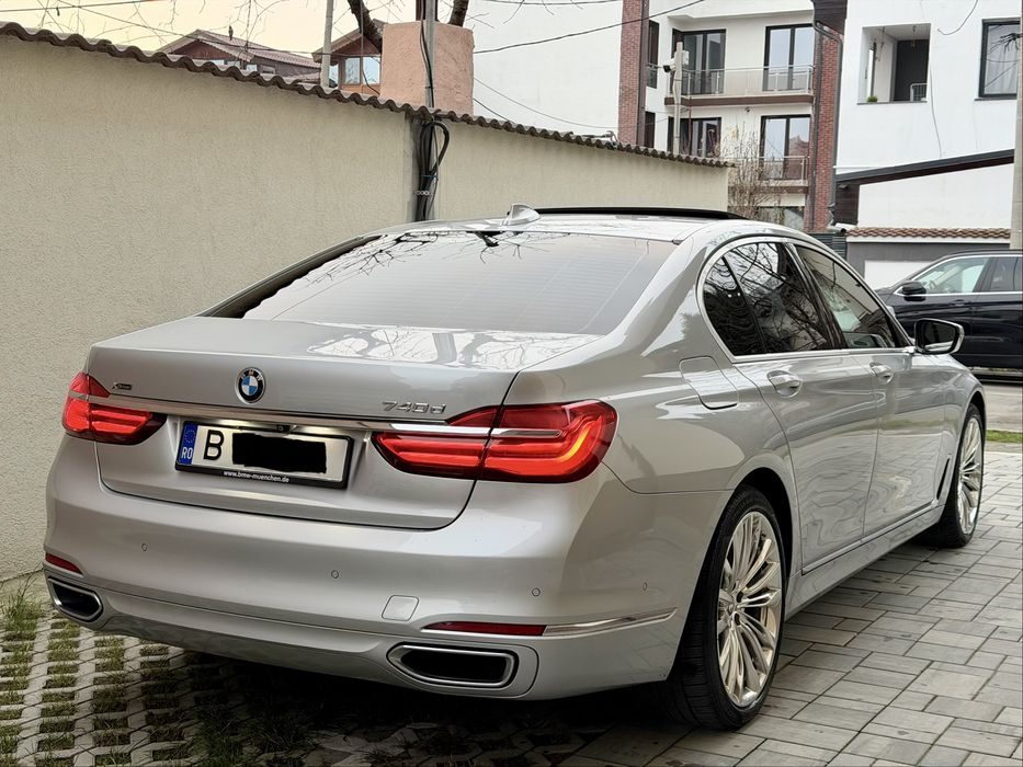 BMW Seria 7 - 740d xDrive 320cp INDIVIDUAL , Laser , Trapa , Soft Close