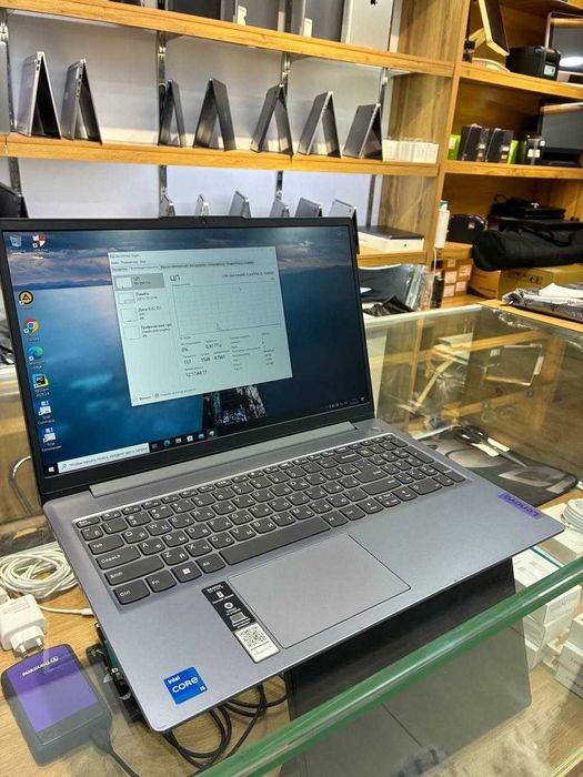 Ноутбук Lenovo 15.6" (Intel Core i5-12450H / DDR5 8GB / SSD 512GB)