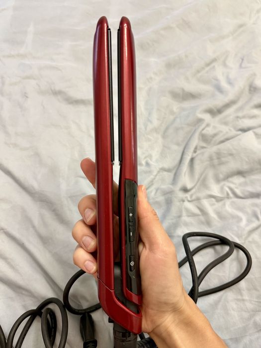 Выпрямитель для волос Remington Silk S9600