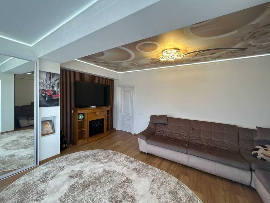 Дава се под наем Двустаен апартамент в София, Борово - 70 кв.м за 350 € - Снимка #1