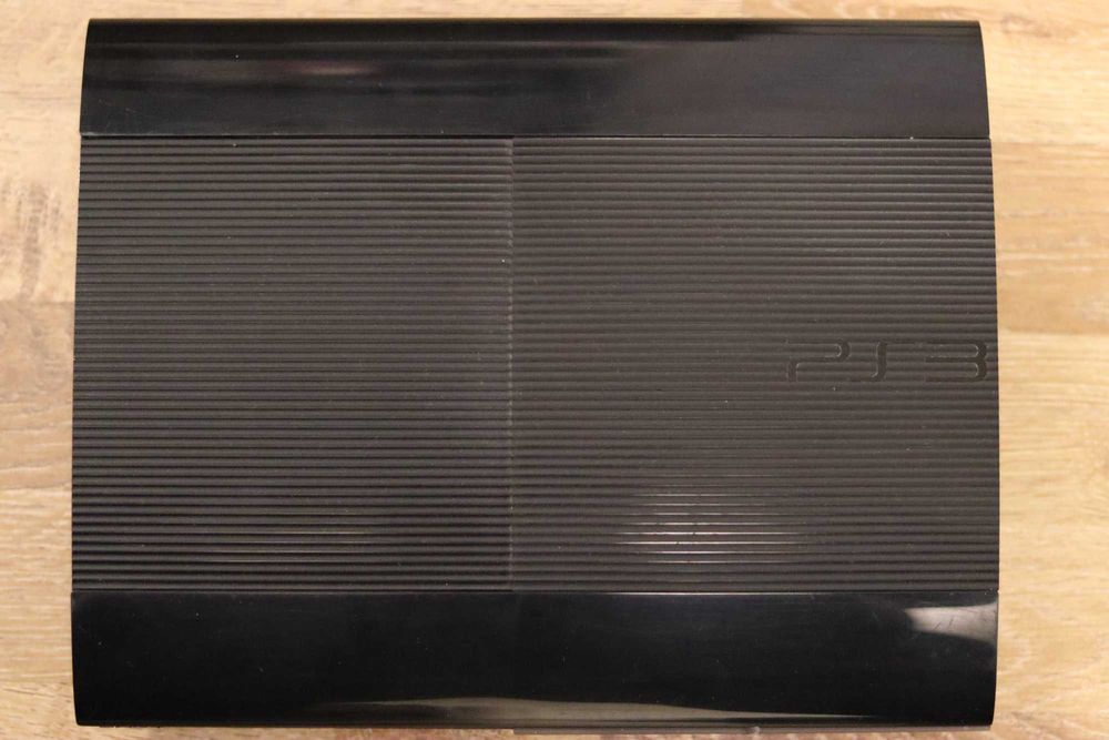Playstation 3 Super Slim (PS3)