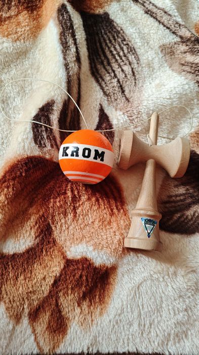 Kendama Krom Strogo