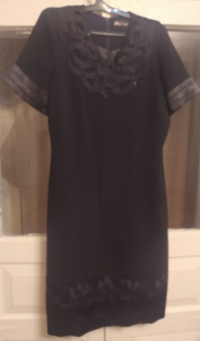 Срочно! Вечерние  платья